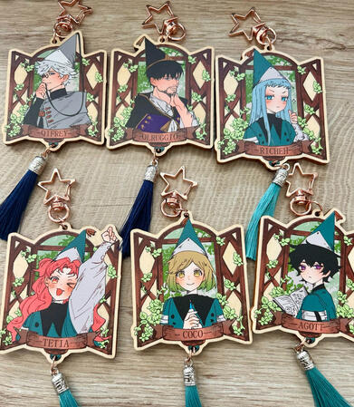 WITCH HAT wooden charms
